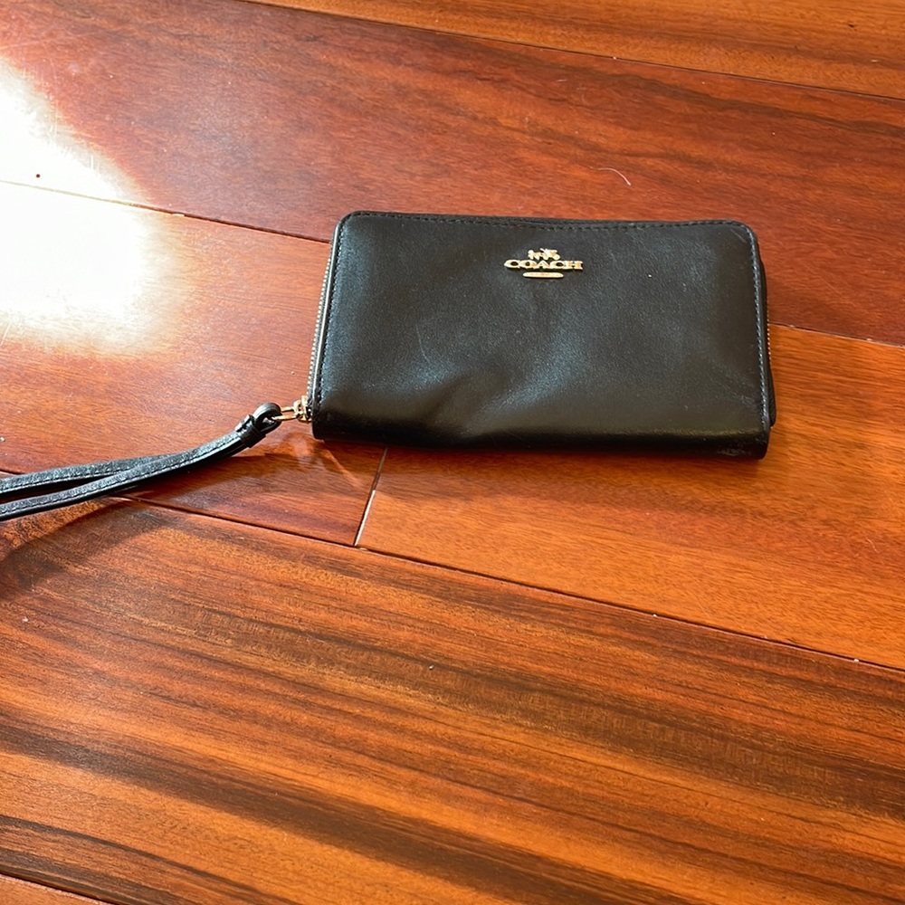 COACH LEATHER WALLET